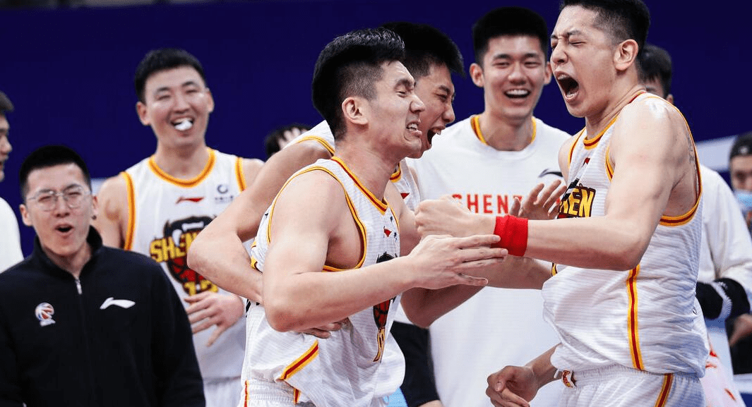 华体会视频-广东对阵深圳,谁将赢得这场对决