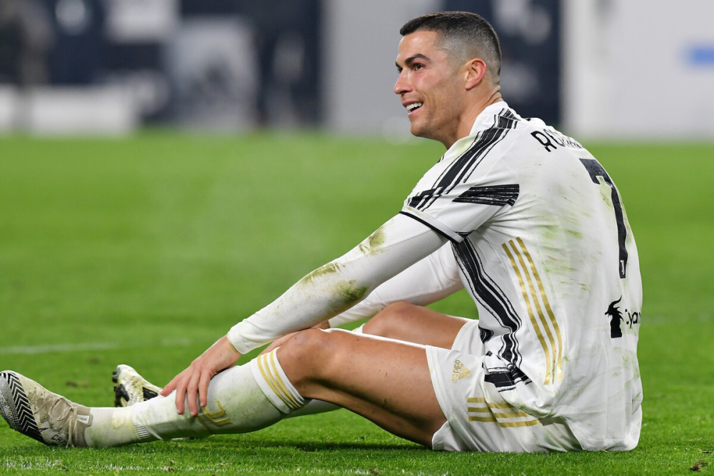 包含尤文图斯遭遇意外失利，冠军梦或告一段落！的词条