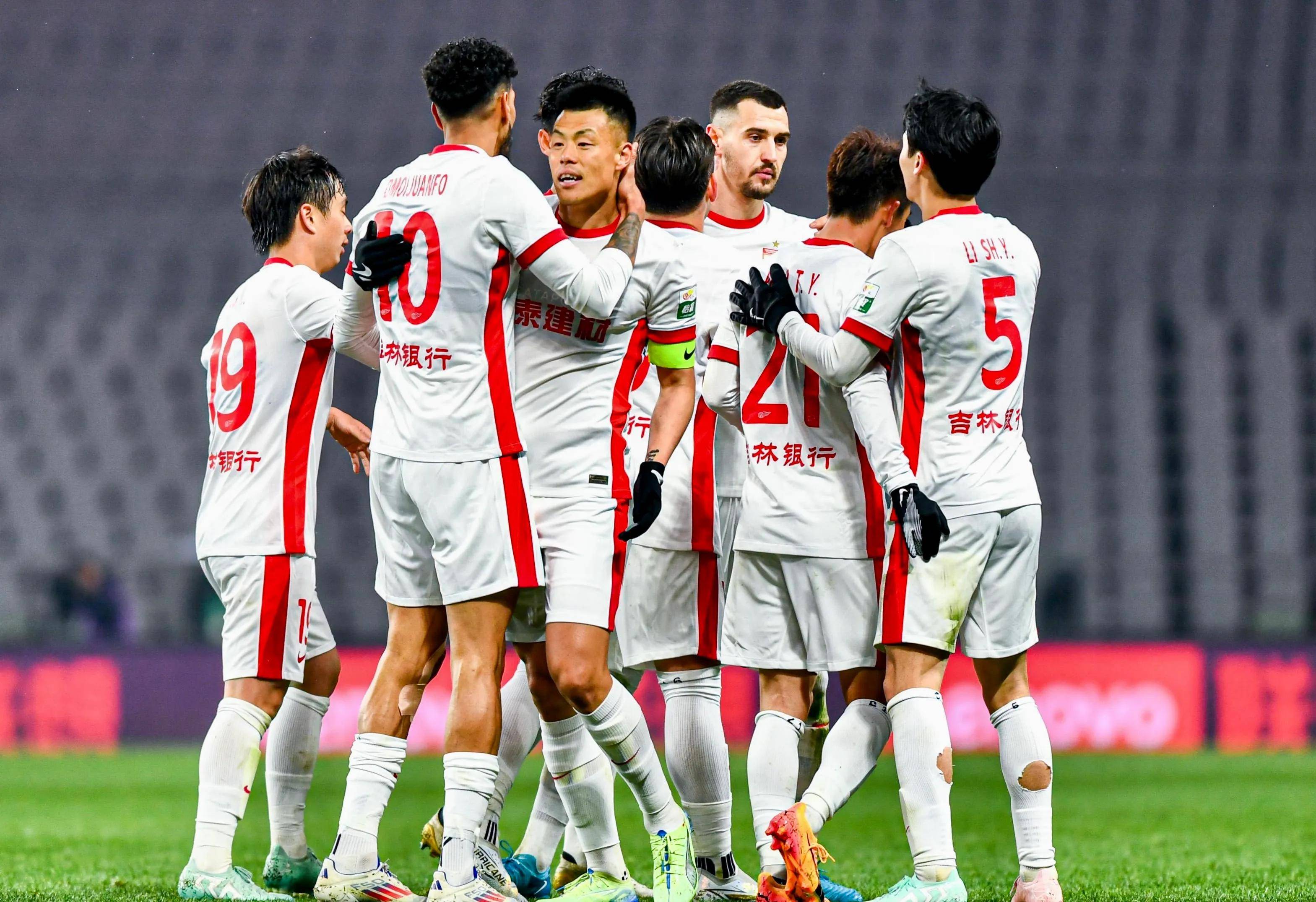 传闻：中超联赛将有新的转会动向的简单介绍